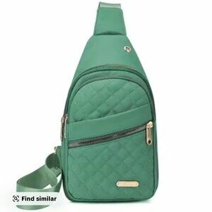 Green Quilted Fanny Pack, Bum, Crossbody, Park Bag (NEW & SUPER‎ CUTE!)